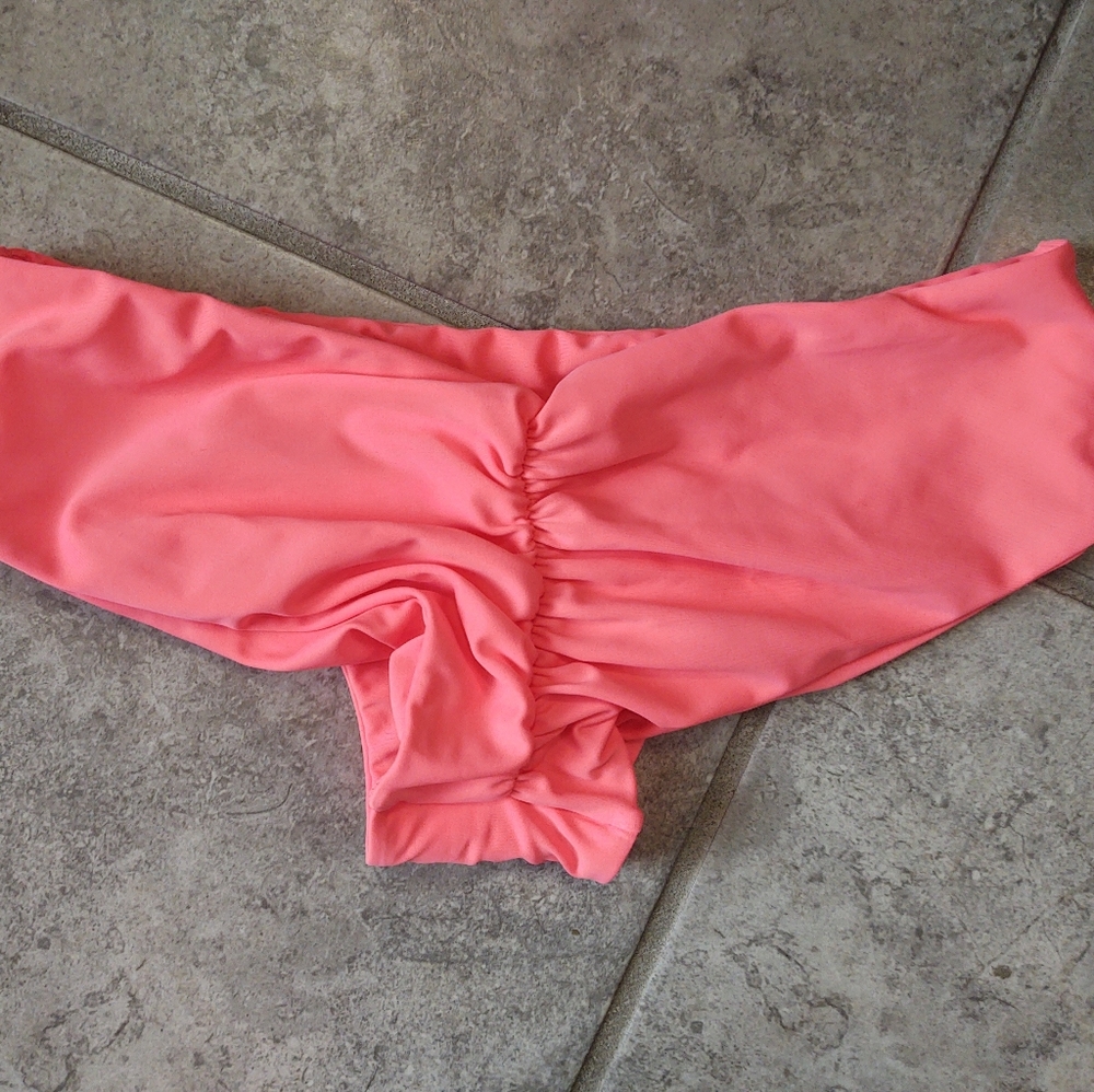 Fused Hawaii NWT Bikini Bottoms